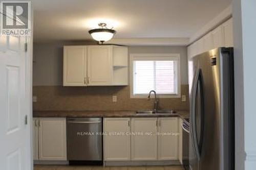 Upper - 62 Amelia Street, Orangeville, ON - Indoor Photo Showing Kitchen With Stainless Steel Kitchen With Double Sink