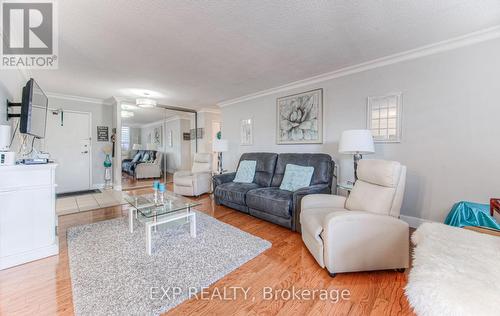 801 - 65 Westmount Road N, Waterloo, ON - Indoor Photo Showing Living Room