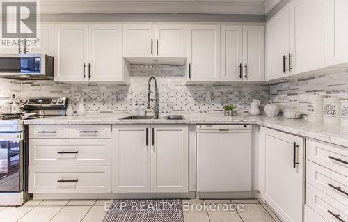 801 - 65 Westmount Road N, Waterloo, ON - Indoor Photo Showing Kitchen With Double Sink With Upgraded Kitchen