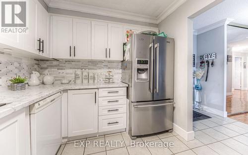 801 - 65 Westmount Road N, Waterloo, ON - Indoor Photo Showing Kitchen