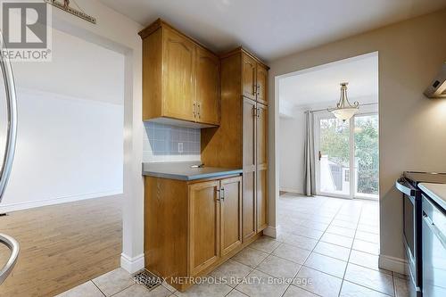 Upper - 109 Doyle Drive, Guelph, ON - Indoor Photo Showing Kitchen