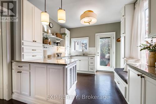 355 Division Street, Cobourg, ON - Indoor Photo Showing Kitchen