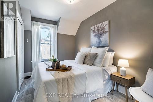 355 Division Street, Cobourg, ON - Indoor Photo Showing Bedroom