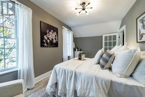 355 Division Street, Cobourg, ON - Indoor Photo Showing Bedroom