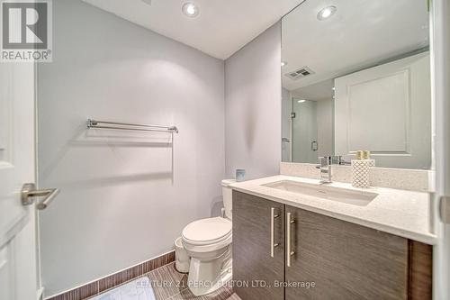 510 - 400 Adelaide Street E, Toronto, ON - Indoor Photo Showing Bathroom