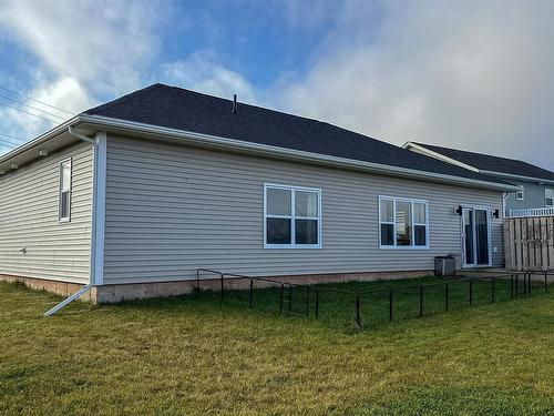 35 Ridge Avenue, Stewiacke, NS 