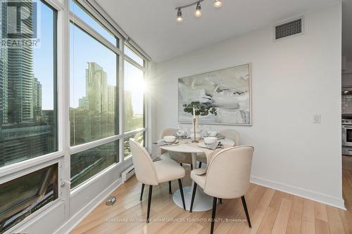 2305 - 361 Front Street W, Toronto, ON - Indoor Photo Showing Dining Room