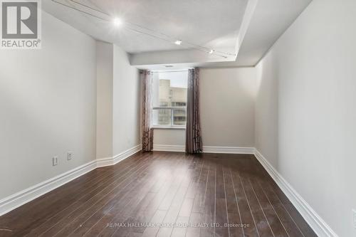 1212 - 11 Townsgate Drive, Vaughan, ON - Indoor Photo Showing Other Room