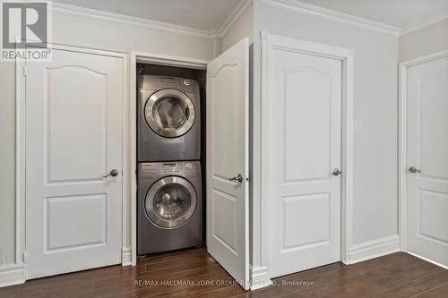 1212 - 11 Townsgate Drive, Vaughan, ON - Indoor Photo Showing Laundry Room