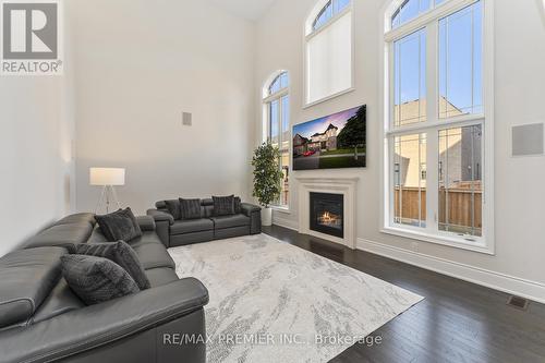 91 Woodgate Pines Drive, Vaughan, ON - Indoor Photo Showing Living Room With Fireplace