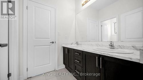 1629 Corsal Court, Innisfil, ON - Indoor Photo Showing Bathroom