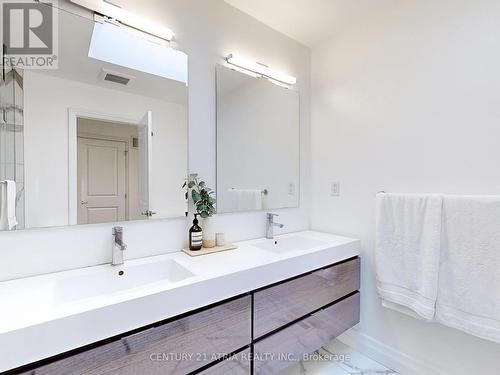 22 Leroy Avenue, Toronto, ON - Indoor Photo Showing Bathroom