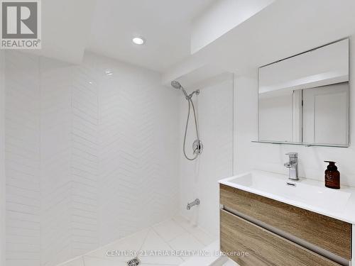 22 Leroy Avenue, Toronto, ON -  Photo Showing Bathroom