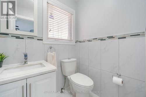 5195 Warwickshire Way, Mississauga, ON - Indoor Photo Showing Bathroom