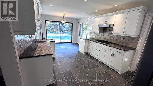 1773 Melody Drive, Mississauga, ON - Indoor Photo Showing Kitchen