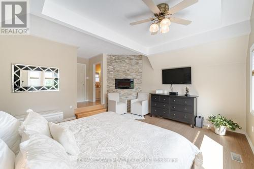 24 Furrows End, Brampton, ON - Indoor Photo Showing Bedroom