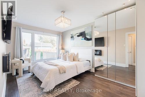 4039 Midhurst Lane, Mississauga, ON - Indoor Photo Showing Bedroom