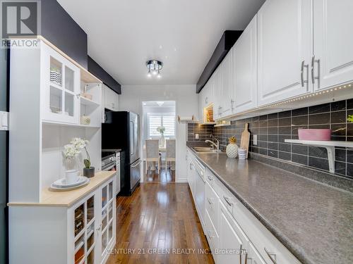 29 Stanwell Drive, Brampton, ON - Indoor Photo Showing Kitchen With Double Sink