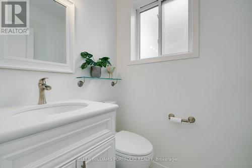 3557 Silverplains Drive, Mississauga, ON - Indoor Photo Showing Bathroom