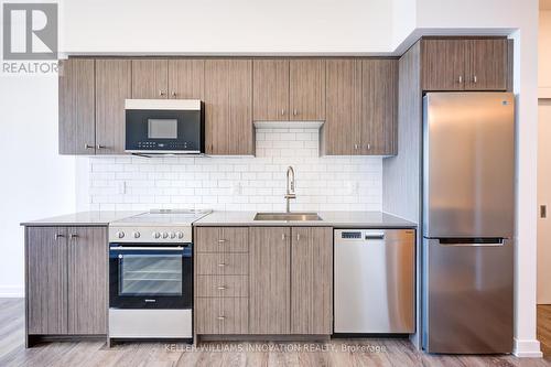 303 - 15 Wellington Street S, Kitchener, ON - Indoor Photo Showing Kitchen With Upgraded Kitchen