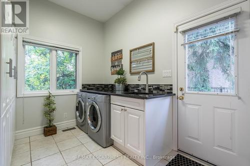 64 Nelson Street, Hamilton, ON - Indoor Photo Showing Laundry Room