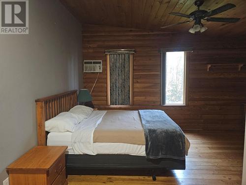 1050 Hot Springs Road Lot# 1, Nakusp, BC - Indoor Photo Showing Bedroom