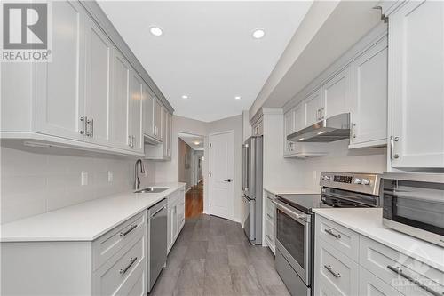 134 Edwards Street Unit#201, Rockland, ON - Indoor Photo Showing Kitchen With Stainless Steel Kitchen