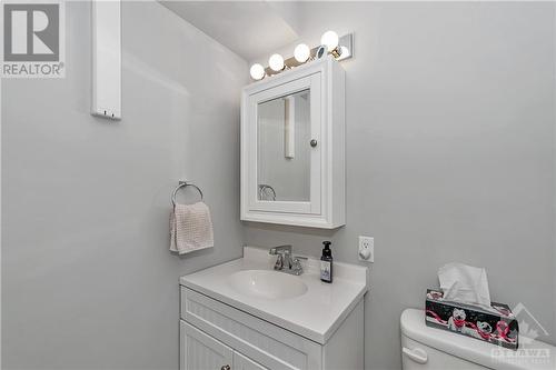 134 Edwards Street Unit#201, Rockland, ON - Indoor Photo Showing Bathroom