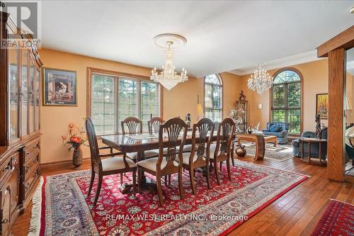 1630 Pelham Street, Pelham, ON - Indoor Photo Showing Dining Room