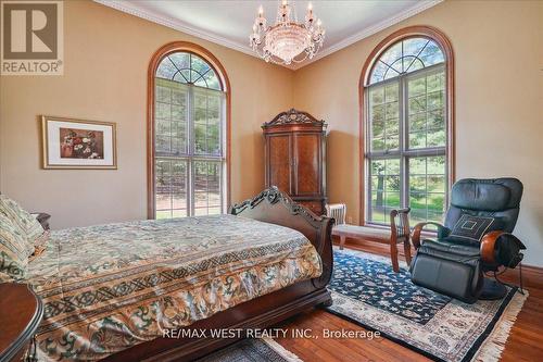 1630 Pelham Street, Pelham, ON - Indoor Photo Showing Bedroom