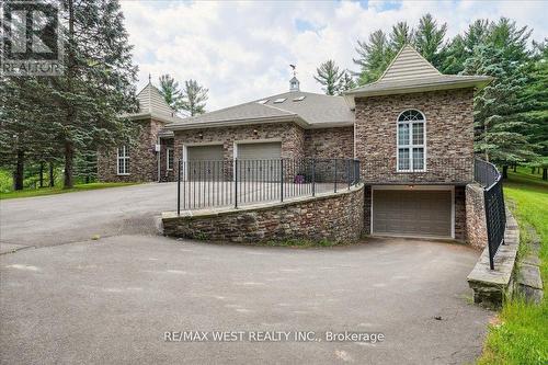 1630 Pelham Street, Pelham, ON - Outdoor