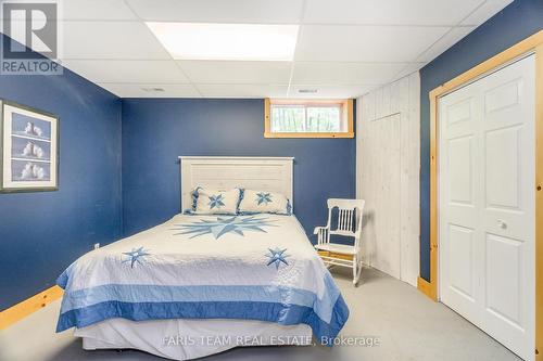 697 Lafontaine Road E, Tiny, ON - Indoor Photo Showing Bedroom