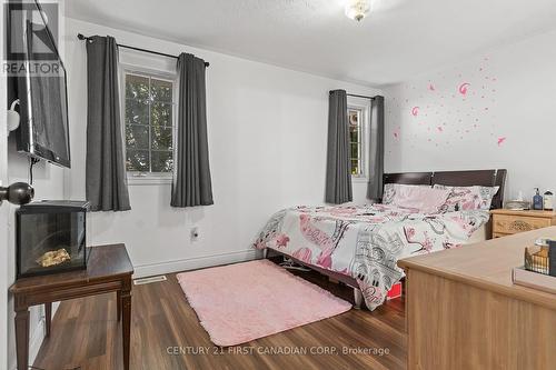 38 St. Michael'S Street, Norfolk (Delhi), ON - Indoor Photo Showing Bedroom