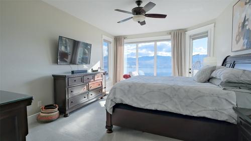 1505 Pinot Noir Drive, West Kelowna, BC - Indoor Photo Showing Bedroom