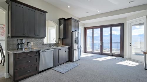 1505 Pinot Noir Drive, West Kelowna, BC - Indoor Photo Showing Kitchen