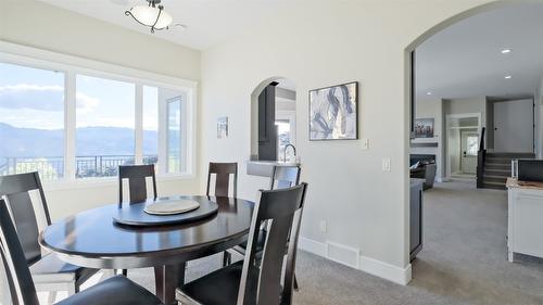 1505 Pinot Noir Drive, West Kelowna, BC - Indoor Photo Showing Dining Room