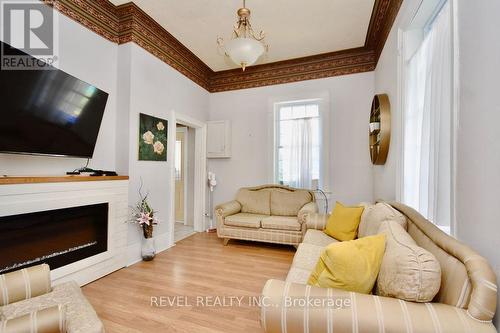 4359 Hepinstall Landing, Severn, ON - Indoor Photo Showing Living Room With Fireplace