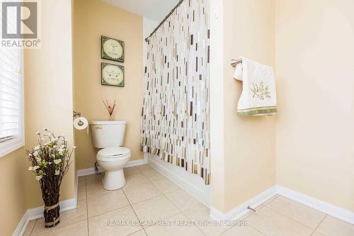 614 Cargill Path, Milton, ON - Indoor Photo Showing Bathroom