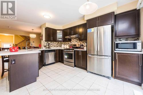 614 Cargill Path, Milton, ON - Indoor Photo Showing Kitchen