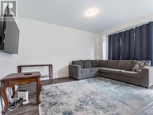 86 - 975 Whitlock Avenue, Milton, ON - Indoor Photo Showing Living Room