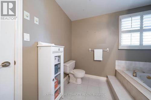 6 - 230 Meadowbrook Drive, Hamilton, ON - Indoor Photo Showing Bathroom