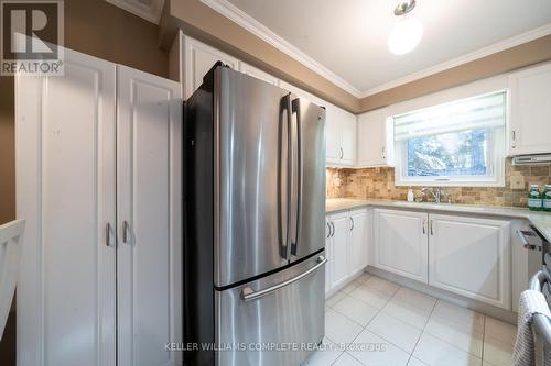 6 - 230 Meadowbrook Drive, Hamilton, ON - Indoor Photo Showing Kitchen