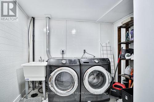 4 - 403 Keats Way, Waterloo, ON - Indoor Photo Showing Laundry Room