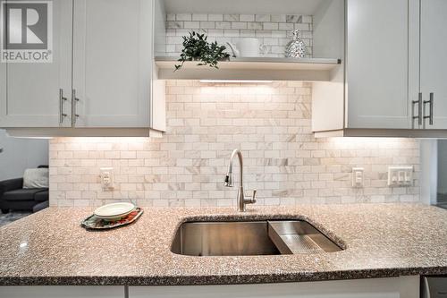 4 - 403 Keats Way, Waterloo, ON - Indoor Photo Showing Kitchen With Double Sink