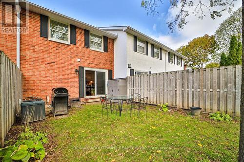 4 - 403 Keats Way, Waterloo, ON - Outdoor With Exterior