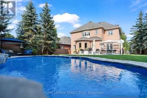 11 Treeview Crescent, Caledon, ON - Outdoor With Backyard