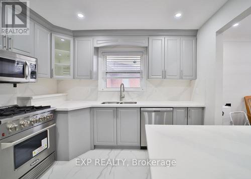 47 Brisco Street, Brampton, ON - Indoor Photo Showing Kitchen With Double Sink