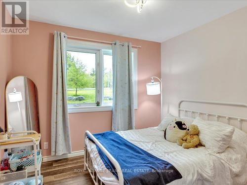 2927 County Rd 44, Havelock-Belmont-Methuen, ON - Indoor Photo Showing Bedroom