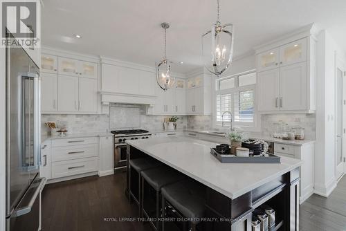 50 Earlscourt Terrace, Middlesex Centre (Kilworth), ON - Indoor Photo Showing Kitchen With Upgraded Kitchen