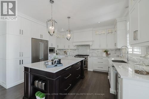 50 Earlscourt Terrace, Middlesex Centre (Kilworth), ON - Indoor Photo Showing Kitchen With Upgraded Kitchen